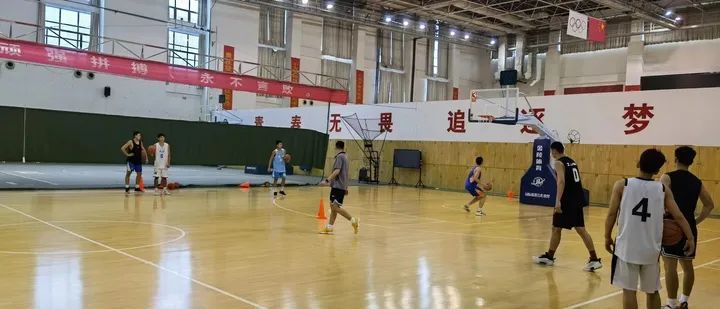 制定篮球交流计划以促进个人技能发展的方法_1